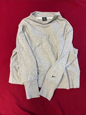 Nike Light Gray Long Sleeve Athletic Top